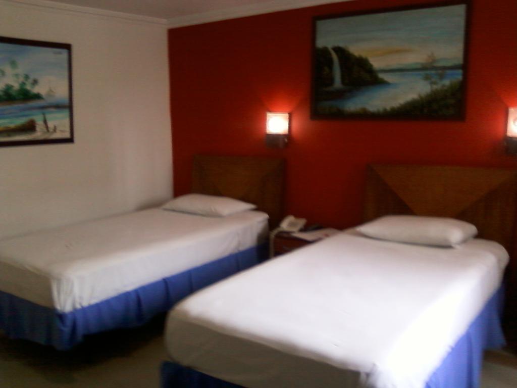 Charthon Inn Barranquilla  Room photo