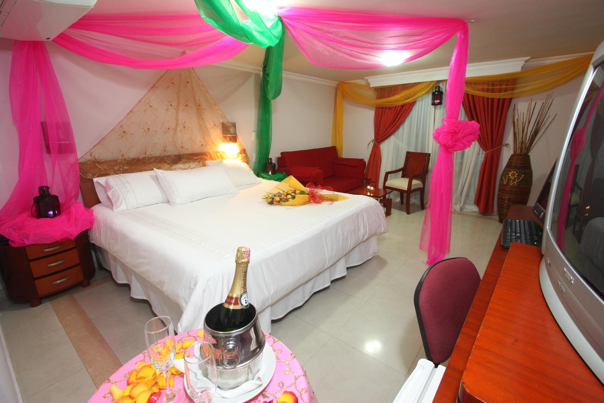 Charthon Inn Barranquilla  Exterior photo